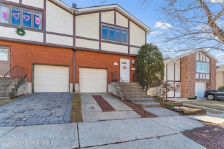 14 Elwood Place, Staten Island, NY 10301