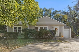 3401 W 75th St, Prairie Village, KS 66208