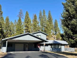 400 Black Bear Dr, Seeley Lake, MT 59868