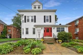 7 Randall St, Waltham, MA 02453