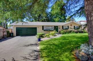 15527 Corliss Ave N, Shoreline, WA 98133