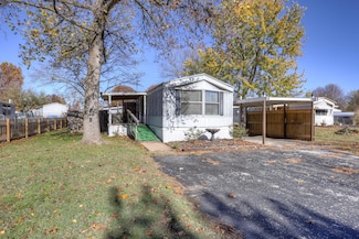1317 E 34th St, Joplin, MO 64804