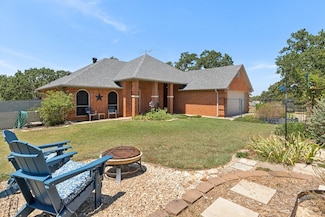 202 Morrow Rd, Springtown, TX 76082