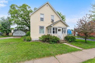 208 2nd St SW, Braham, MN 55006