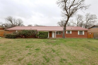 1210 N Cedar Ridge Dr, Duncanville, TX 75116