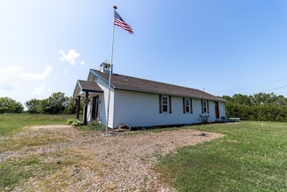 589 NW 500th Rd, Clinton, MO 64735