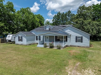 111 Old Mail Rd, Sylvester, GA 31791