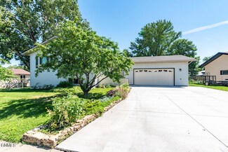 115 Independence Ave, Bismarck, ND 58503