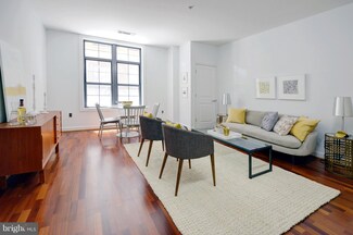 1111 25th St NW Unit 304, Washington, DC 20037