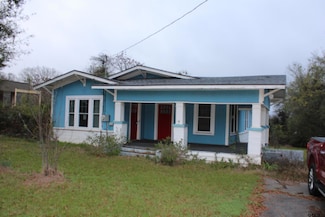 954 8th St, Cushing, TX 75760