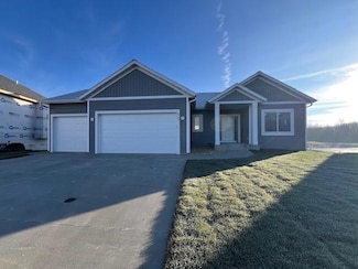 6120 Cody Ln NW, Rochester, MN 55901