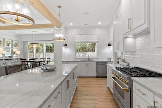 5535 Houston Dr, Baton Rouge, LA 70809