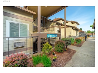 20920 Fawn Ct Unit 14, West Linn, OR 97068