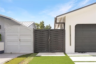 11020 SW 140th Ave Unit Room, Miami, FL 33186