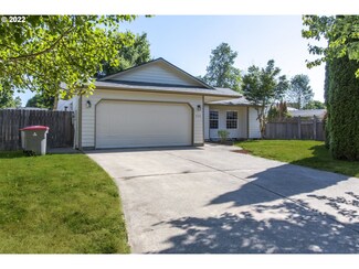 920 SW Myrtle Ct, McMinnville, OR 97128