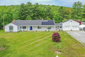 66 Ballou Dr, Lincolnville, ME 04849