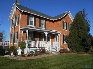 1870 N Rocky Ridge Rd, Oak Harbor, OH 43449