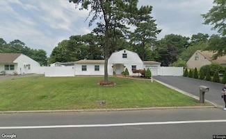 291 Southaven Ave, Medford, NY 11763