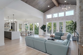 343 W Monarchwood Dr, Nixa, MO 65714