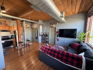 146 Court St Unit 408, Brockton, MA 02302