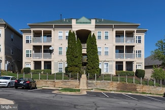 1055 Gardenview Loop Unit 402, Woodbridge, VA 22191