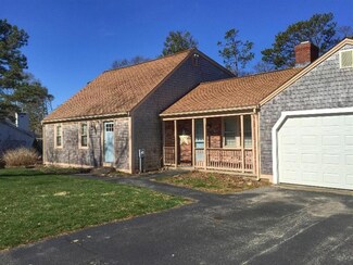 119 Country Club Dr, Yarmouth Port, MA 02675