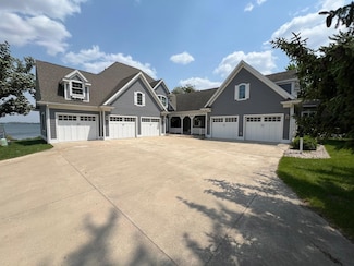 13510 240th Ave, Spirit Lake, IA 51360