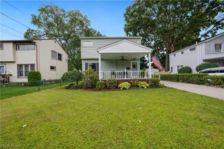 2827 7th St, Cuyahoga Falls, OH 44221