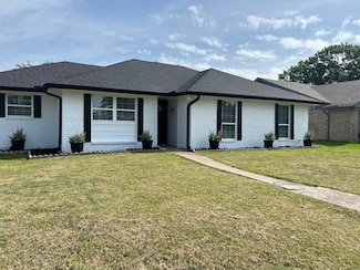 7205 Ridgeview Dr, Rowlett, TX 75089