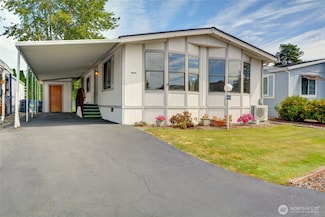 5900 64th St NE Unit 211, Marysville, WA 98270