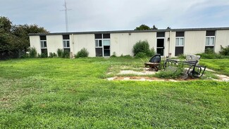 1103 Central St, Oxford, NE 68967