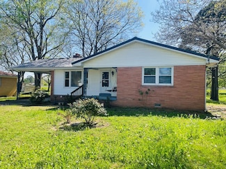 505 N Cedar St, Gleason, TN 38229