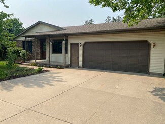 1930 Tamarack St, Plover, WI 54467
