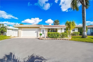 220 SE 2nd Ave, Pompano Beach, FL 33060