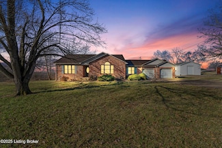 595 Centerview Dr, Shepherdsville, KY 40165