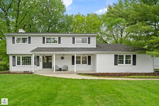 710 Willow Ln, Geneva, IL 60134