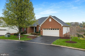 6696 Stream View Ln, Warrenton, VA 20187