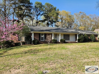 565 Paris St, McKenzie, TN 38201