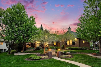 10811 W 140th Terrace, Overland Park, KS 66221