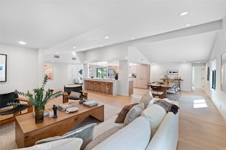 3262 Quail Run Rd, Los Alamitos, CA 90720