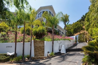 2955 Passmore Dr, Los Angeles, CA 90068