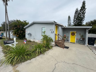 9715 Hickory St, Tampa, FL 33635