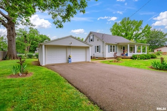1300 S Duncan St, Marion, IL 62959