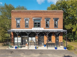 411 E Front Ave, Chester, AR 72934