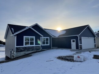 9330 Jack Pine Dr, West Olive, MI 49460