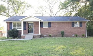 8613 Hooper St, Murfreesboro, TN 37129