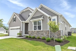 670 Innisbrook Ln, Avon Lake, OH 44012