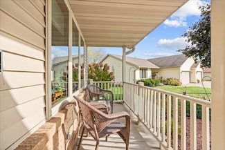 122 Lexington Ct, Sheboygan Falls, WI 53085