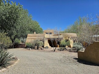 2919 Camilo Ln NW, Albuquerque, NM 87104