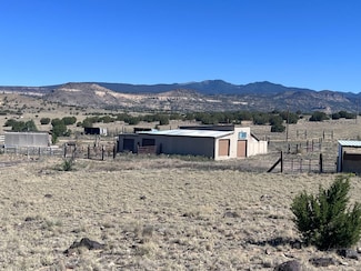 34 Seco Canyon Rd, Casa Blanca, NM 87007